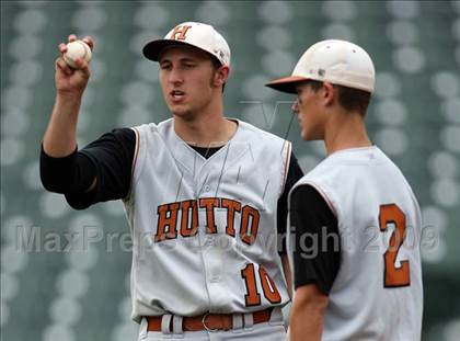 Thumbnail 2 in Lake Travis vs. Hutto (4A Region 4 Quarterfinals) photogallery.