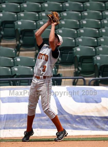 Thumbnail 3 in Lake Travis vs. Hutto (4A Region 4 Quarterfinals) photogallery.