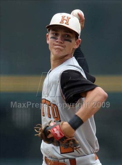 Thumbnail 3 in Lake Travis vs. Hutto (4A Region 4 Quarterfinals) photogallery.