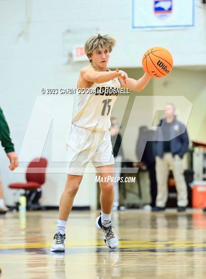 Thumbnail 2 in White Oak @ Croatan photogallery.