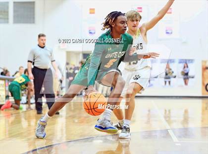 Thumbnail 2 in White Oak @ Croatan photogallery.