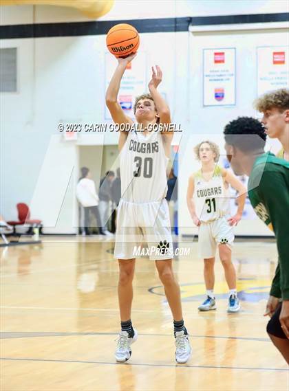 Thumbnail 3 in White Oak @ Croatan photogallery.