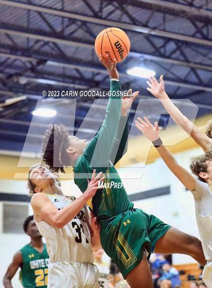 Thumbnail 3 in White Oak @ Croatan photogallery.