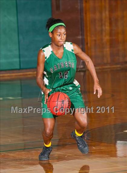 Thumbnail 2 in Rio Americano vs. Del Campo (Coach G Memorial) photogallery.