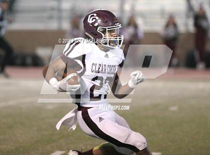 Thumbnail 2 in Clear Creek @ Strake Jesuit (UIL 6A Bi-District Playoff) photogallery.
