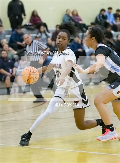 Thumbnail 3 in East College Prep vs Dr. Maya Angelou Community photogallery.