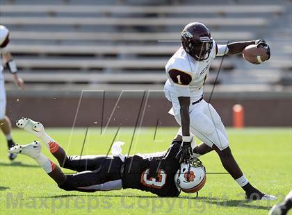 Thumbnail 1 in Madison Academy vs. Fayette County (AHSAA 3A Final) photogallery.