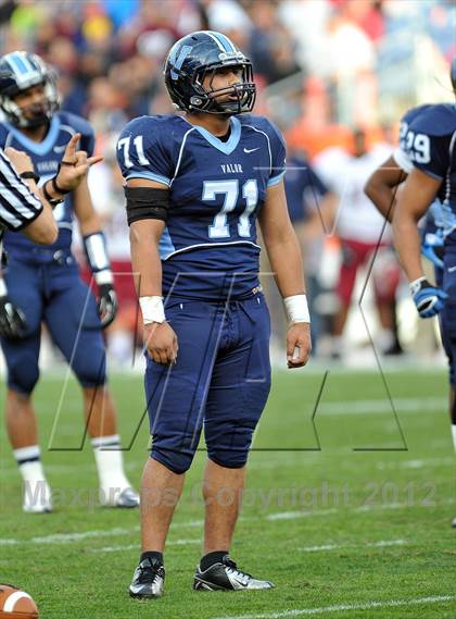 Thumbnail 3 in Valor Christian vs. Cherokee Trail (CHSAA 5A Final) photogallery.
