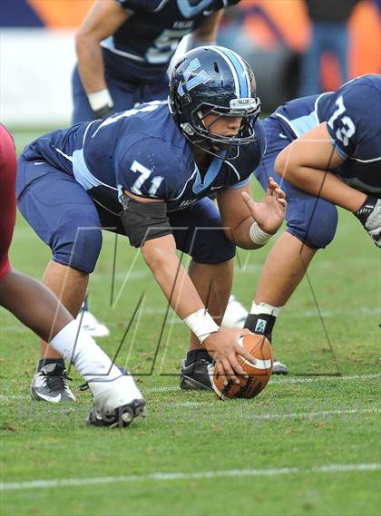 Thumbnail 2 in Valor Christian vs. Cherokee Trail (CHSAA 5A Final) photogallery.