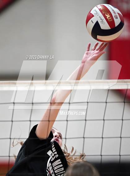 Thumbnail 3 in Chantilly @ James Madison photogallery.