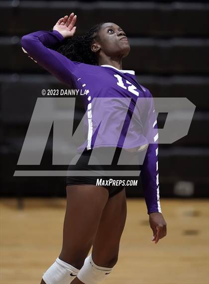 Thumbnail 2 in Chantilly @ James Madison photogallery.