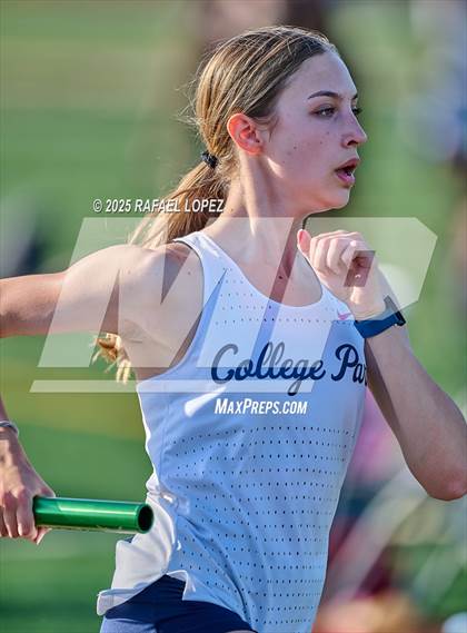 Thumbnail 2 in UIL 6A Track & Field Area 13&14 (4x400M) photogallery.