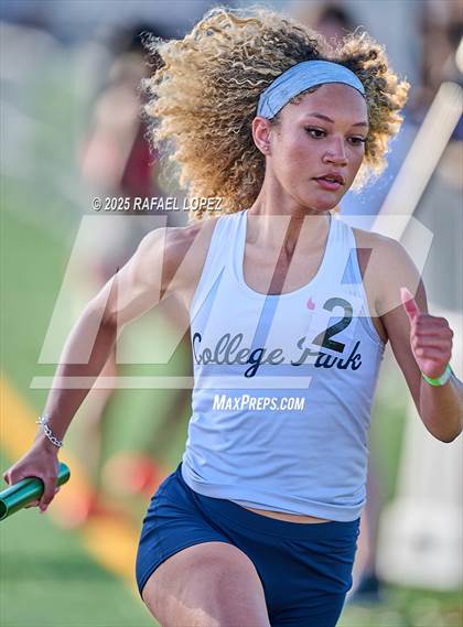 Thumbnail 1 in UIL 6A Track & Field Area 13&14 (4x400M) photogallery.