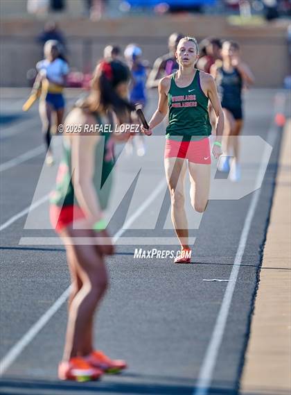Thumbnail 3 in UIL 6A Track & Field Area 13&14 (4x400M) photogallery.