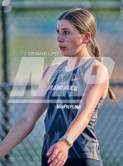 Thumbnail 3 in UIL 6A Track & Field Area 13&14 (4x400M) photogallery.