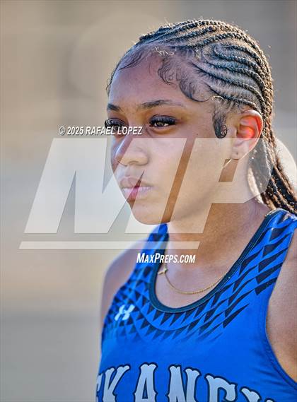 Thumbnail 1 in UIL 6A Track & Field Area 13&14 (4x400M) photogallery.