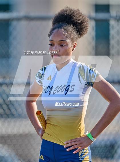 Thumbnail 1 in UIL 6A Track & Field Area 13&14 (4x400M) photogallery.