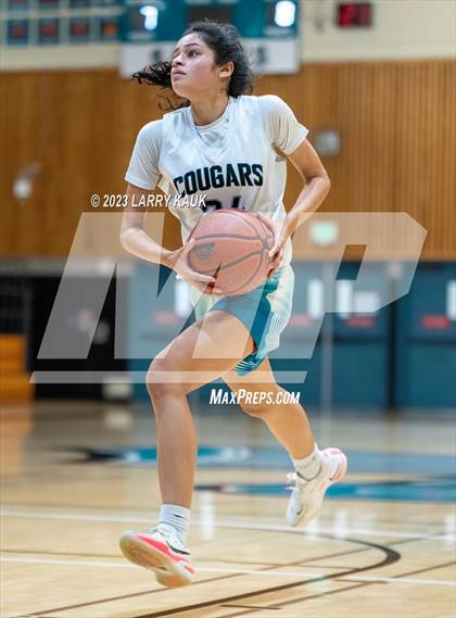 Thumbnail 2 in Los Altos vs. Evergreen Valley (CIF CCS Div 1 Final) photogallery.