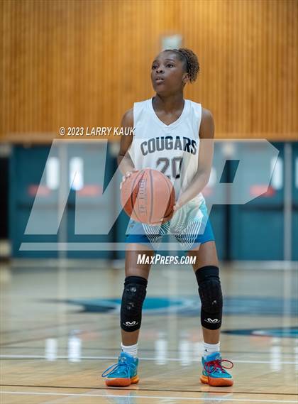 Thumbnail 2 in Los Altos vs. Evergreen Valley (CIF CCS Div 1 Final) photogallery.