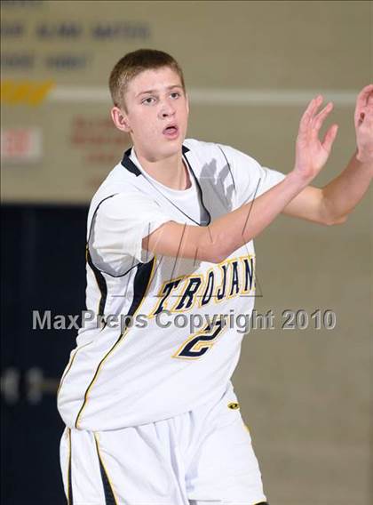 Thumbnail 2 in JV: Folsom vs. Oak Ridge (Trojan Toss-Up) photogallery.