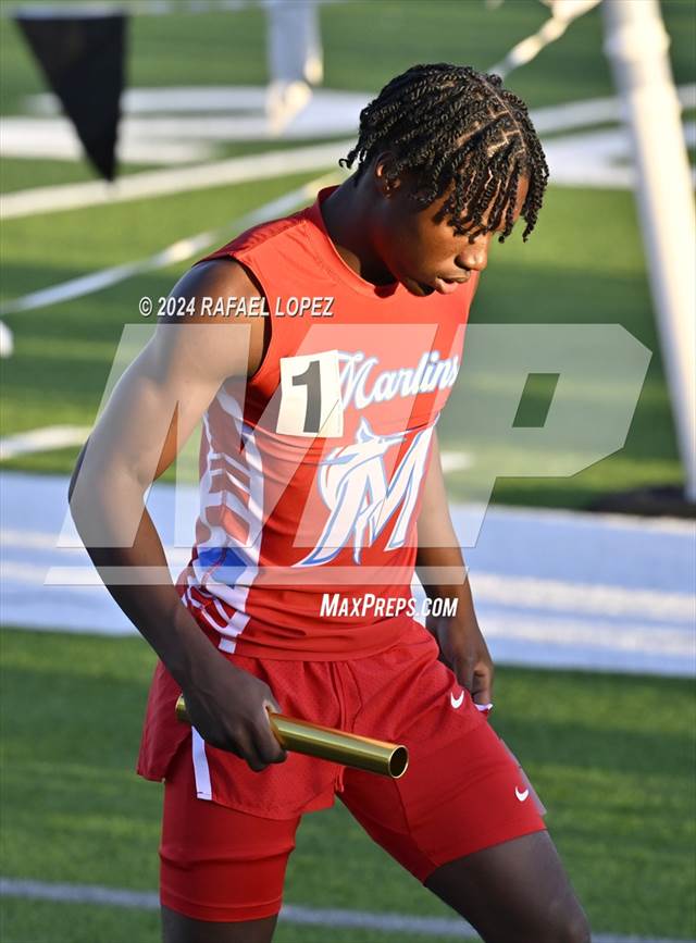 photo-8-in-the-uil-track-field-5a-region-3-area-4-x-100-meter-photo