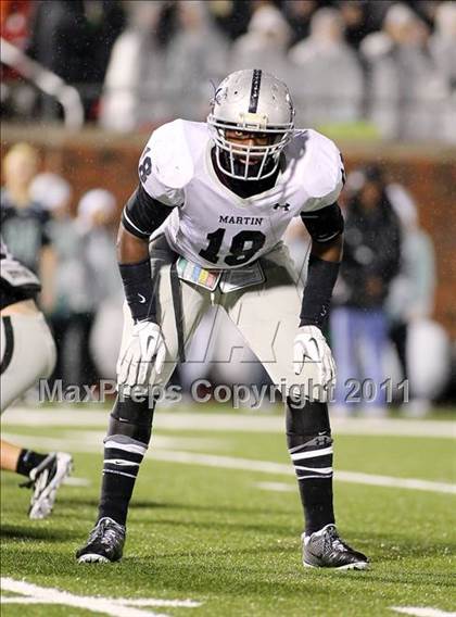 Thumbnail 2 in Martin vs. Carroll (5A Division 1 Region 1 Quarterfinals) photogallery.