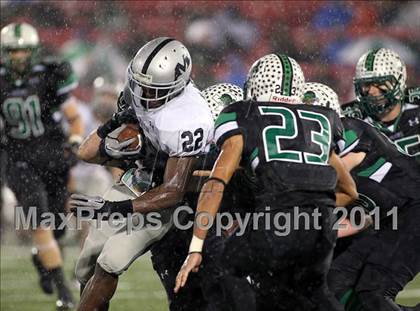 Thumbnail 2 in Martin vs. Carroll (5A Division 1 Region 1 Quarterfinals) photogallery.