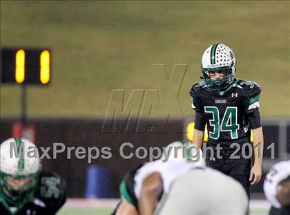 Thumbnail 3 in Martin vs. Carroll (5A Division 1 Region 1 Quarterfinals) photogallery.