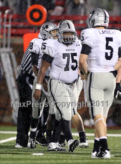 Thumbnail 1 in Martin vs. Carroll (5A Division 1 Region 1 Quarterfinals) photogallery.
