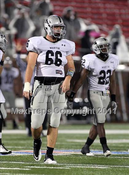 Thumbnail 3 in Martin vs. Carroll (5A Division 1 Region 1 Quarterfinals) photogallery.