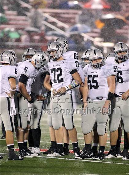 Thumbnail 3 in Martin vs. Carroll (5A Division 1 Region 1 Quarterfinals) photogallery.