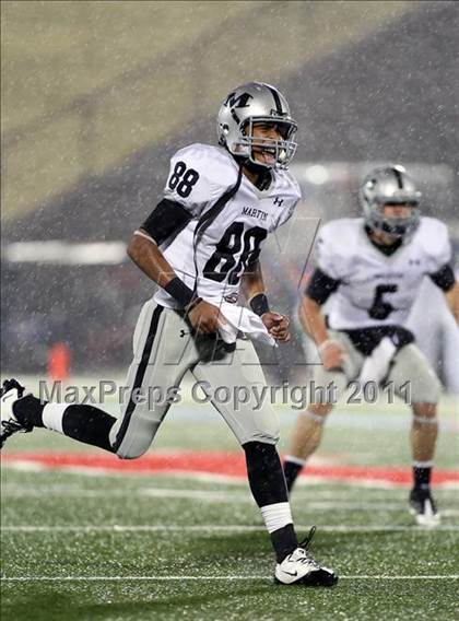 Thumbnail 3 in Martin vs. Carroll (5A Division 1 Region 1 Quarterfinals) photogallery.