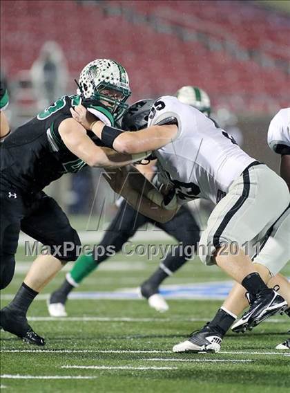 Thumbnail 1 in Martin vs. Carroll (5A Division 1 Region 1 Quarterfinals) photogallery.