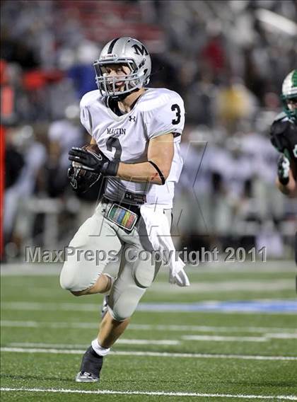 Thumbnail 1 in Martin vs. Carroll (5A Division 1 Region 1 Quarterfinals) photogallery.