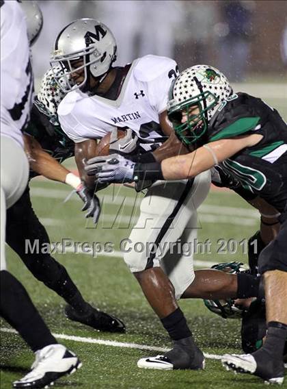 Thumbnail 3 in Martin vs. Carroll (5A Division 1 Region 1 Quarterfinals) photogallery.