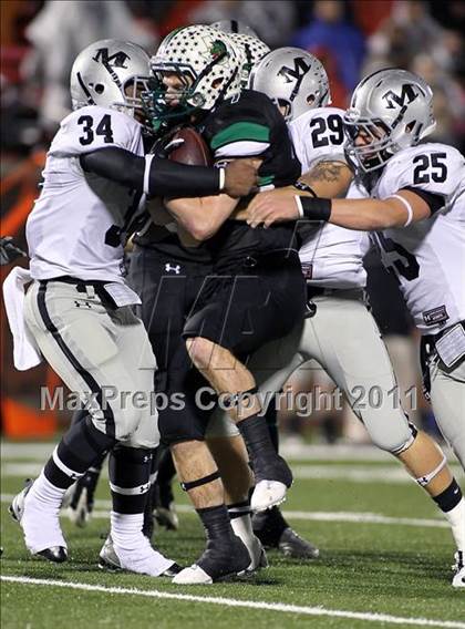 Thumbnail 3 in Martin vs. Carroll (5A Division 1 Region 1 Quarterfinals) photogallery.