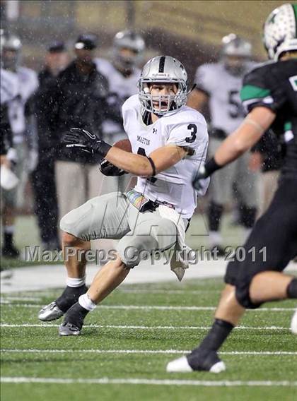 Thumbnail 3 in Martin vs. Carroll (5A Division 1 Region 1 Quarterfinals) photogallery.