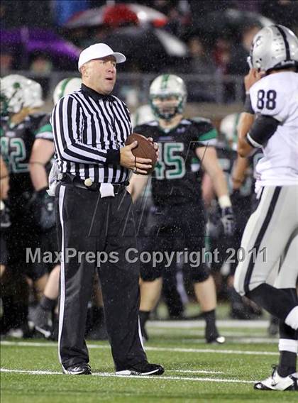 Thumbnail 3 in Martin vs. Carroll (5A Division 1 Region 1 Quarterfinals) photogallery.