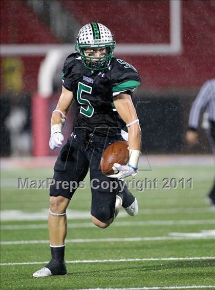 Thumbnail 3 in Martin vs. Carroll (5A Division 1 Region 1 Quarterfinals) photogallery.