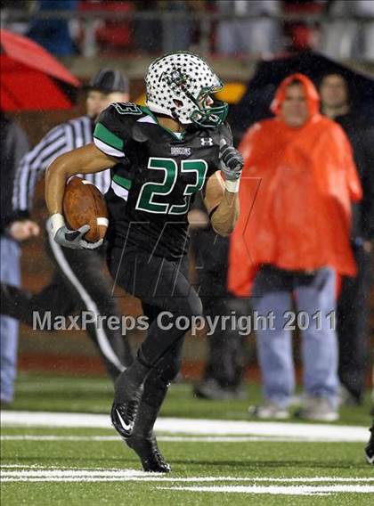 Thumbnail 3 in Martin vs. Carroll (5A Division 1 Region 1 Quarterfinals) photogallery.