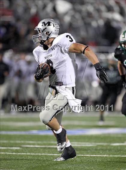 Thumbnail 3 in Martin vs. Carroll (5A Division 1 Region 1 Quarterfinals) photogallery.