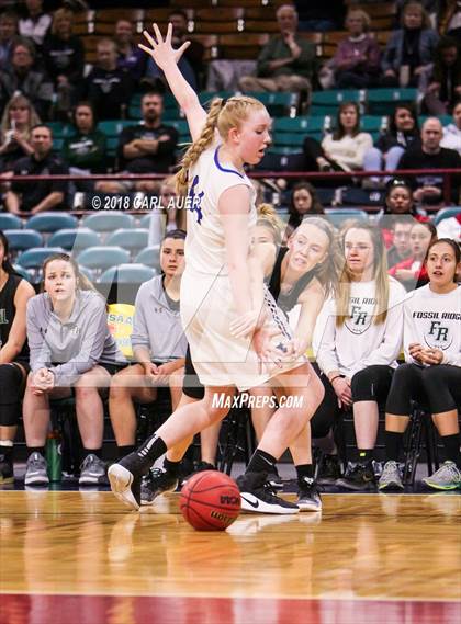 Thumbnail 1 in Fossil Ridge vs. Grandview (CHSAA 5A Final Four) photogallery.