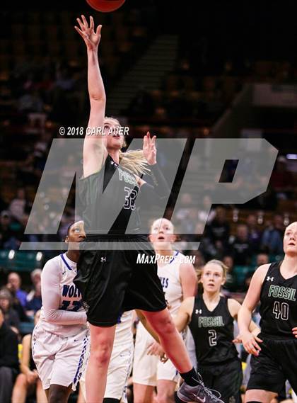 Thumbnail 3 in Fossil Ridge vs. Grandview (CHSAA 5A Final Four) photogallery.