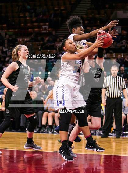 Thumbnail 3 in Fossil Ridge vs. Grandview (CHSAA 5A Final Four) photogallery.