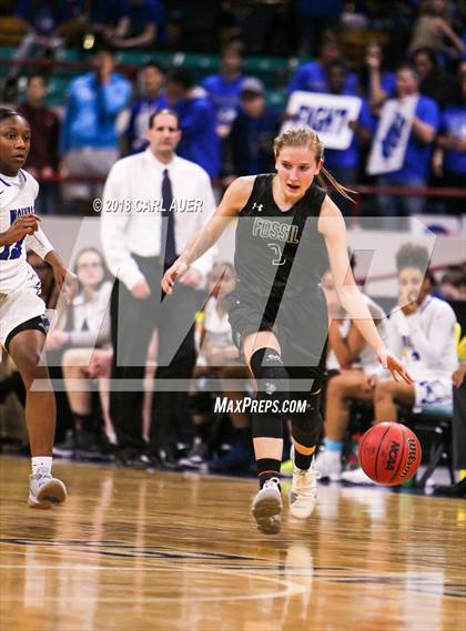 Thumbnail 1 in Fossil Ridge vs. Grandview (CHSAA 5A Final Four) photogallery.
