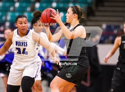 Thumbnail 3 in Fossil Ridge vs. Grandview (CHSAA 5A Final Four) photogallery.