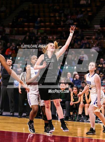 Thumbnail 2 in Fossil Ridge vs. Grandview (CHSAA 5A Final Four) photogallery.