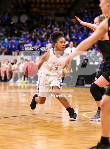 Thumbnail 1 in Fossil Ridge vs. Grandview (CHSAA 5A Final Four) photogallery.
