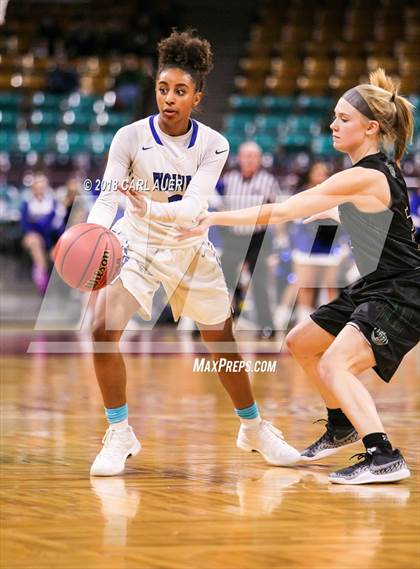 Thumbnail 2 in Fossil Ridge vs. Grandview (CHSAA 5A Final Four) photogallery.