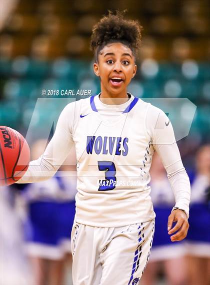 Thumbnail 2 in Fossil Ridge vs. Grandview (CHSAA 5A Final Four) photogallery.